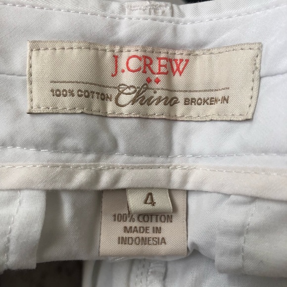 J.Crew. Chino White Women’s short Sz 4 - Picture 2 of 5